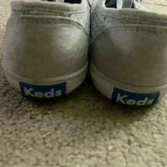 Women’s size 7 Keds - Picture 2 of 5